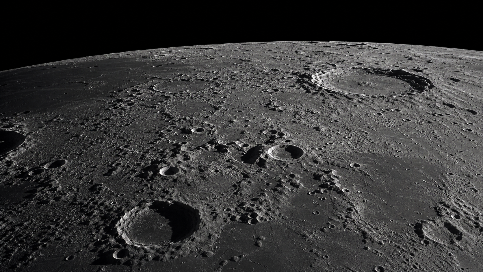 I crateri della Luna: cosa sono e come si formano