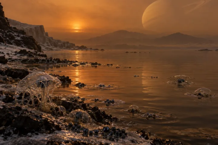 I laghi di metano liquido sulla superficie ghiacciata di Titano, la grande luna di Saturno